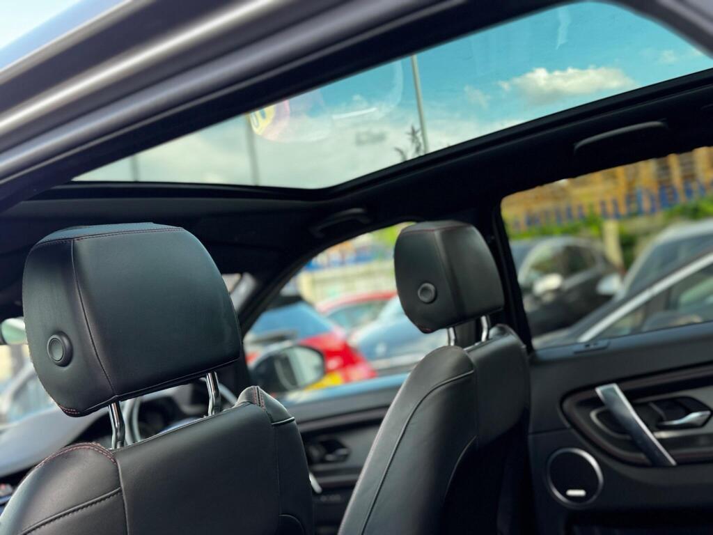 Land Rover Discovery Sport Left Side